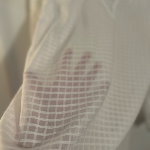 Chico's White Sheer Lace Cutout Sleeve Blouse size 2 /L - Picture 4 of 16